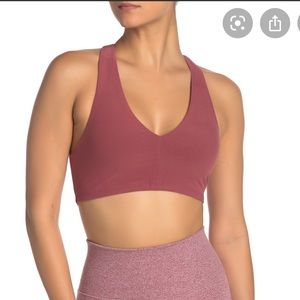 Alo Yoga Base bra in Rosewood, Size S